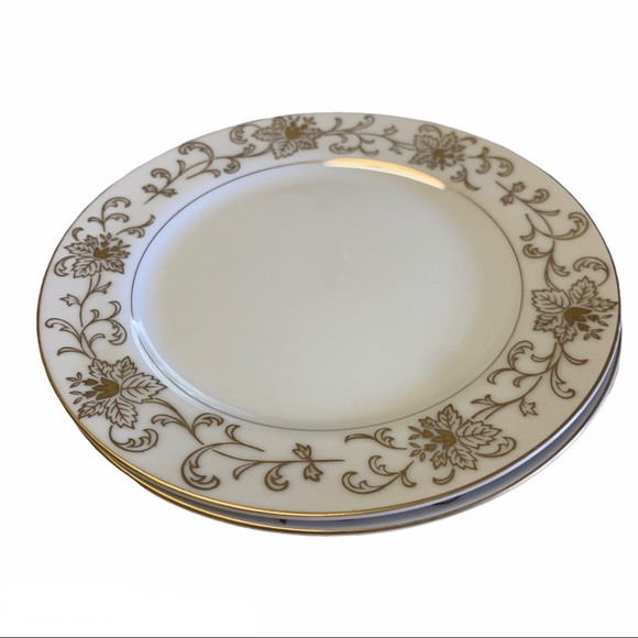 HP {Mikasa} 2 Fine China Narumi Sheraton bread plates - Picture 1 of 10